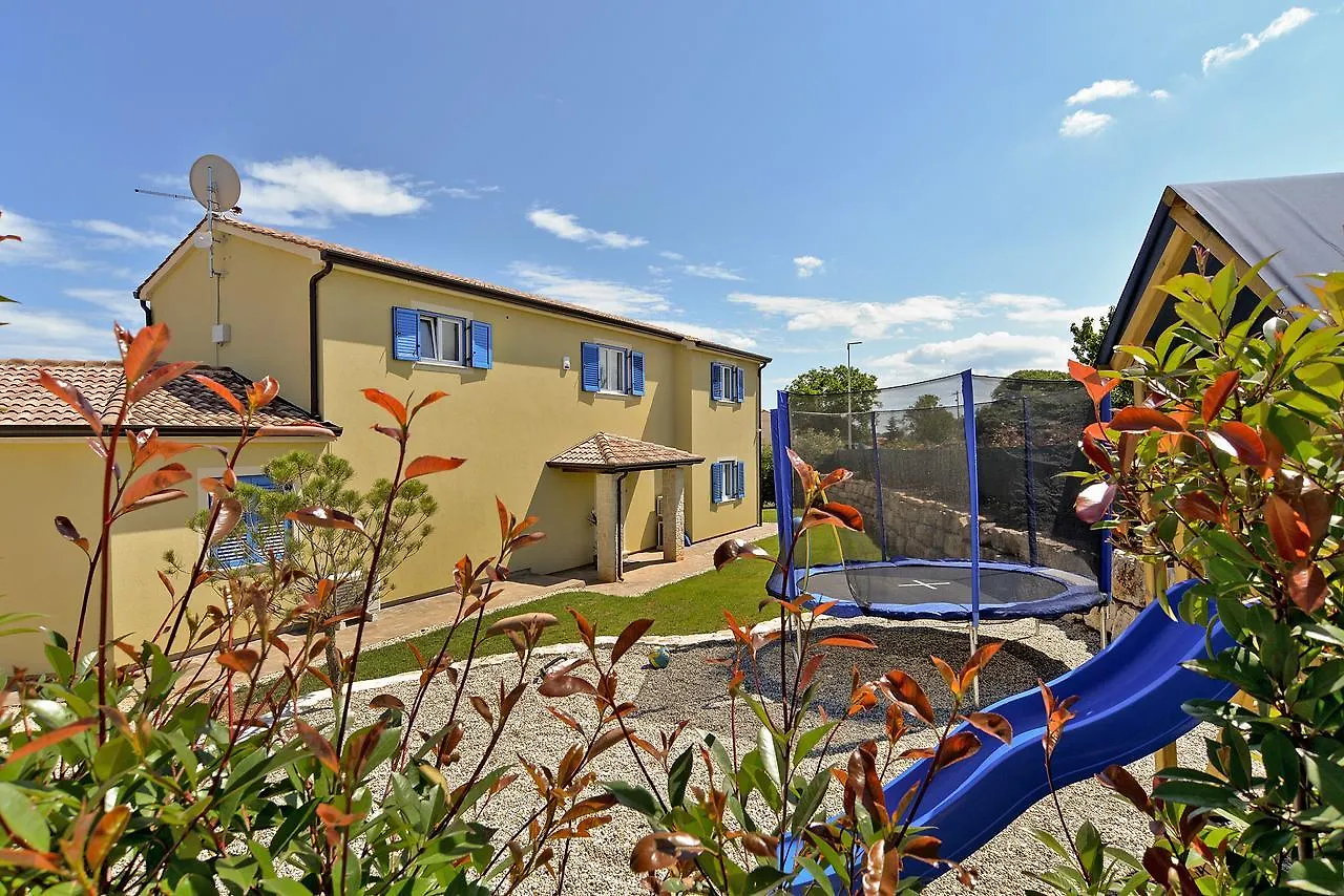 Villa 1519 Žminj Kroatien